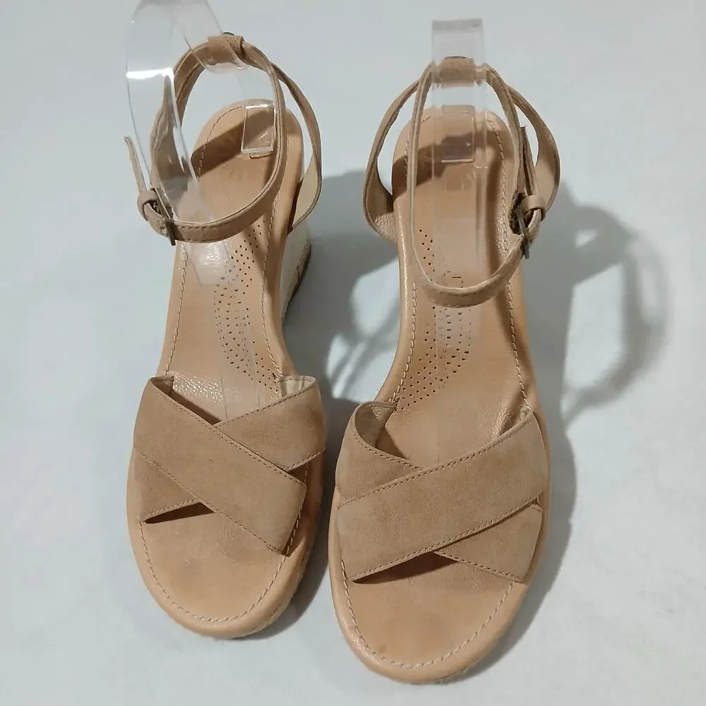 UGG Wedge Sandals Womens 9 Tan Leather Ankle Strap Espadrille - Picture 3 of 10